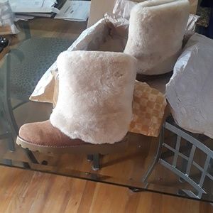 Uggs Maylin sherling boots